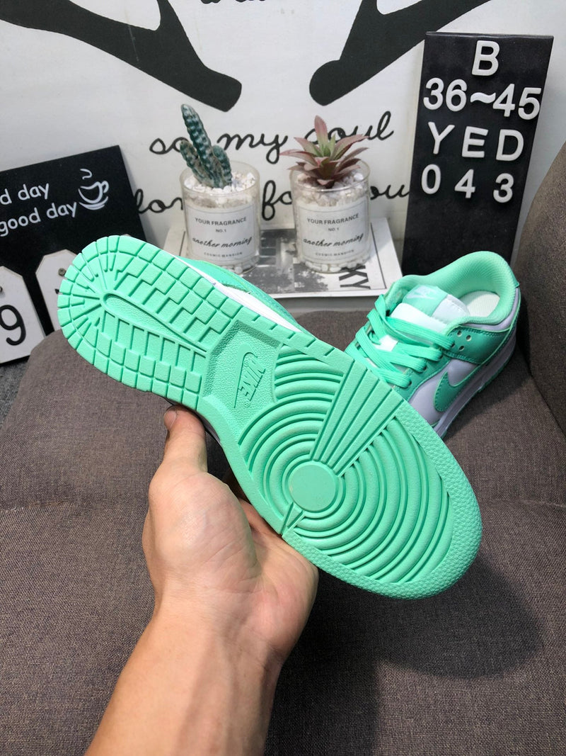 Nike Dunk Green Glow