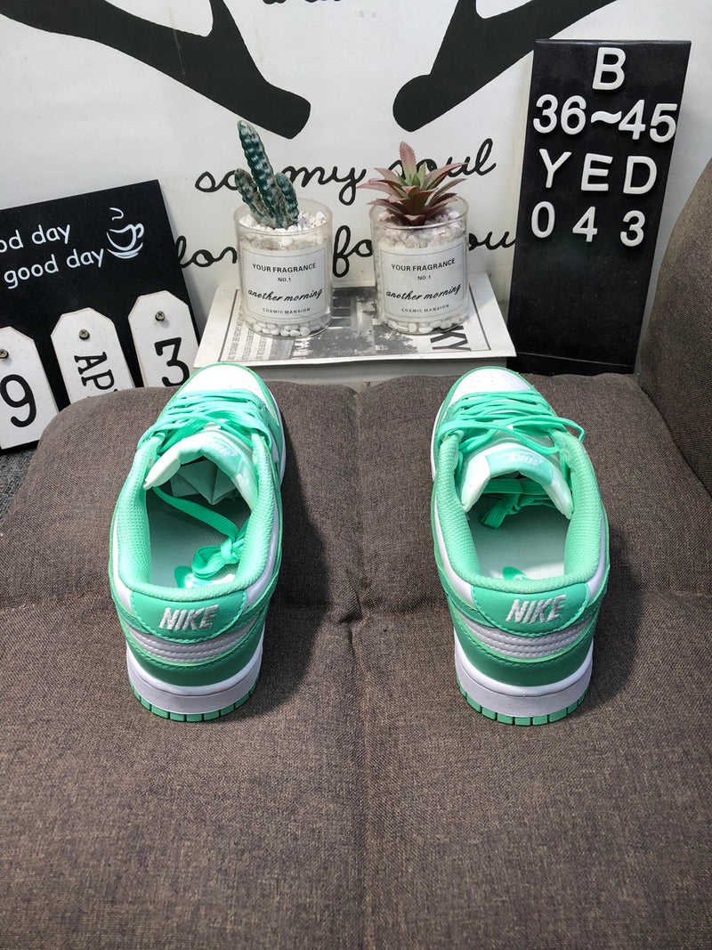 Nike Dunk Green Glow