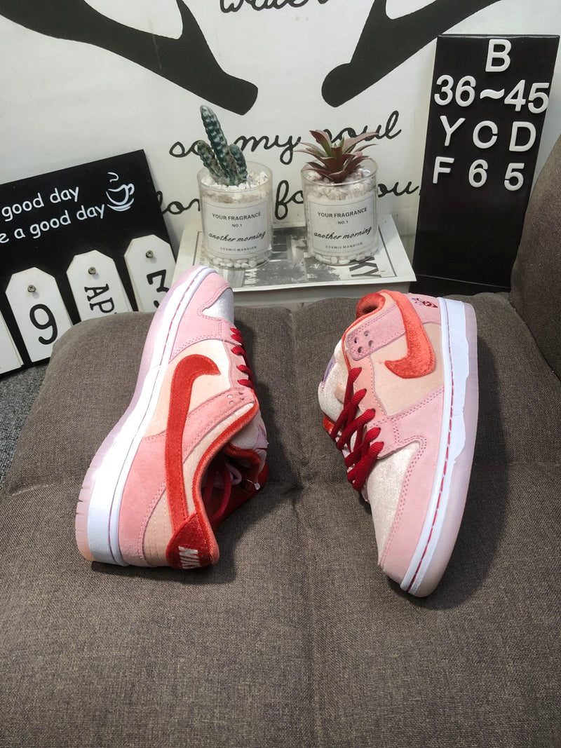 Nike Dunk Low SB x StrangeLove Valentines Day