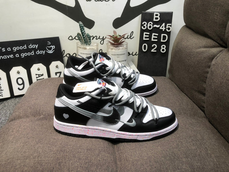Nike SB Zoom Dunk Low Black and Green Triple Hook