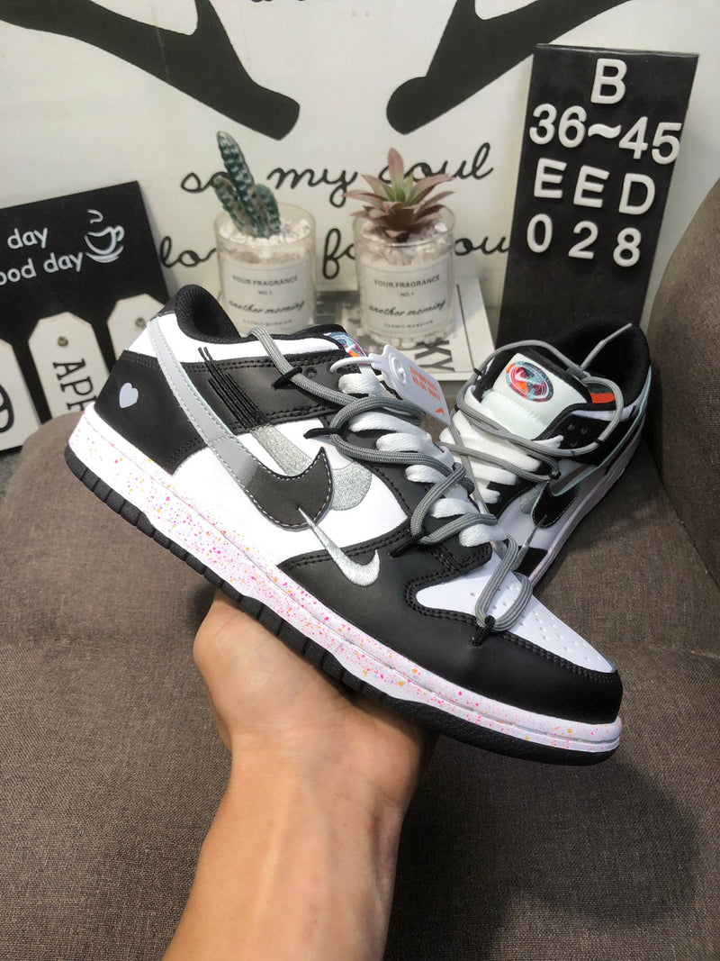 Nike SB Zoom Dunk Low Black and Green Triple Hook